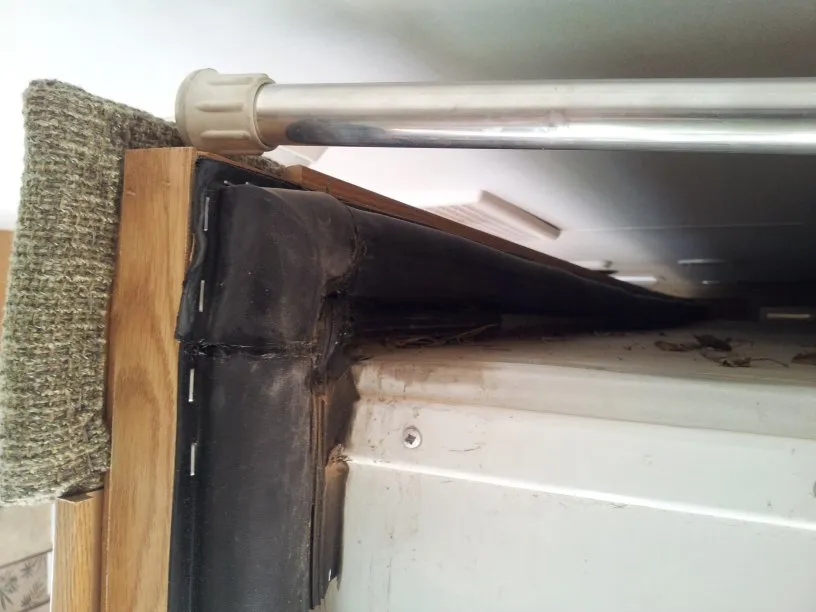Slide lock bar that won’t fit in the trailer’s corner
